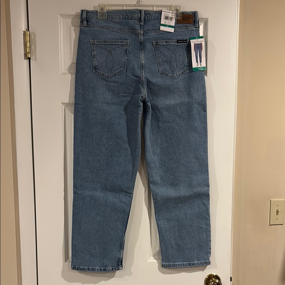 NWT Calvin Klein Women’s Light Wash Jeans size 12